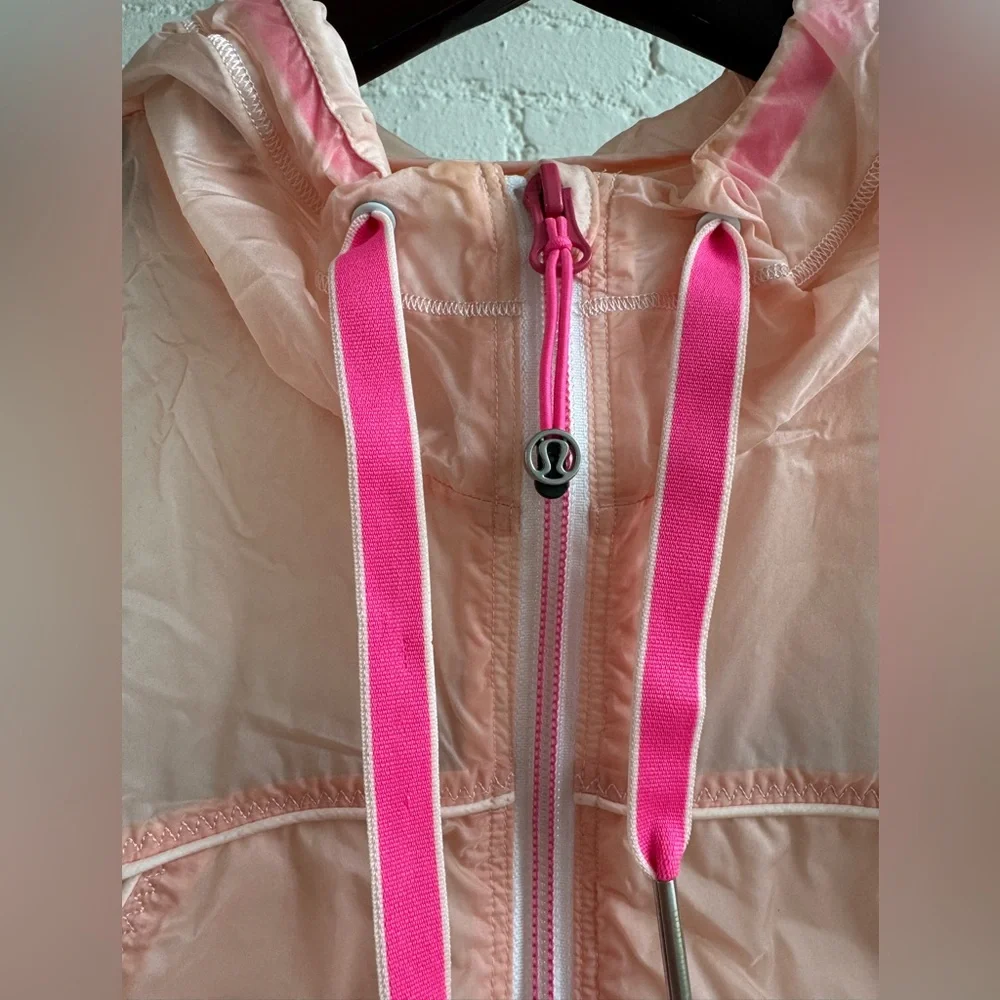 Lululemon Athletica Lightweight Hooded Jacket, Size 8 - Picture 2 of 7
